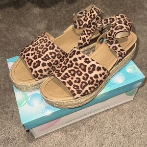 Leopard platform sandals